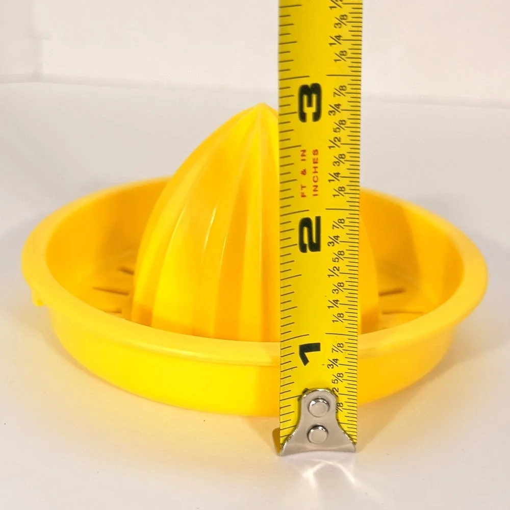 Yellow Plastic Manual Citrus Juicer Reamer with Seed Strainer 4.25 Inch Diameter